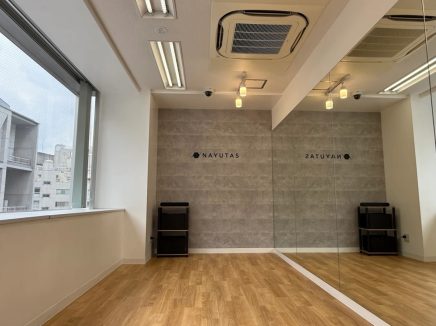 ナユタス恵比寿校のダンスルームの写真